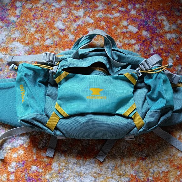 Mountainsmith Tour Lumbar Pack in a light teal - Picture 1 of 2